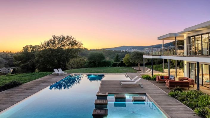 Image No.5-6 Bed House for sale