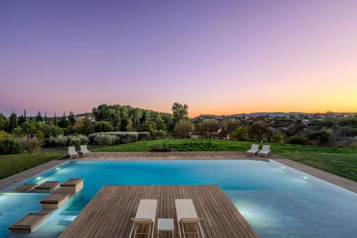 Image No.6-6 Bed House for sale