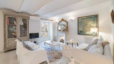 3 Bed Apartment for sale