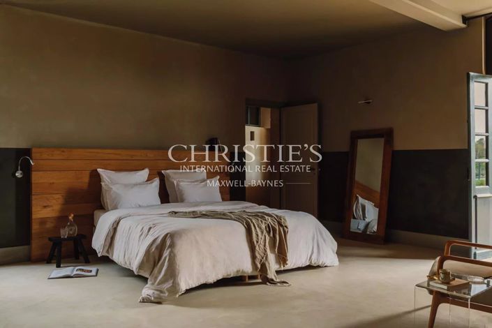 Image No.11-10 Bed House for sale