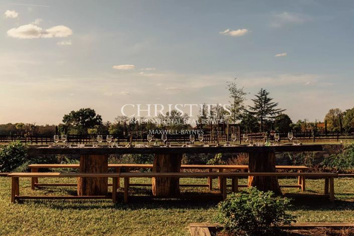 Image No.19-10 Bed House for sale