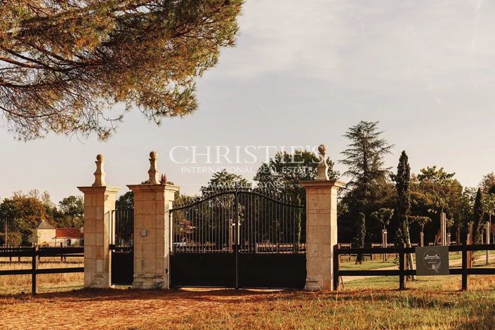 Image No.27-10 Bed House for sale