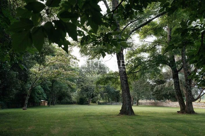 Image No.6-10 Bed House for sale