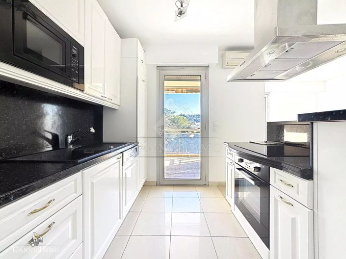 Image No.10-1 Bed Apartment for sale