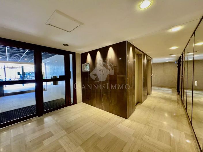 Image No.18-1 Bed Apartment for sale