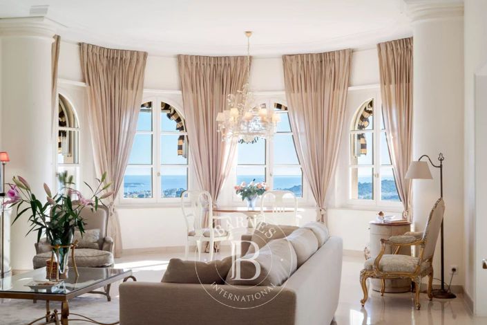 Image No.16-5 Bed House for sale