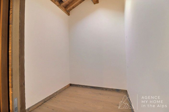 Image No.16-3 Bed Apartment for sale