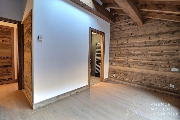 Image No.18-3 Bed Apartment for sale