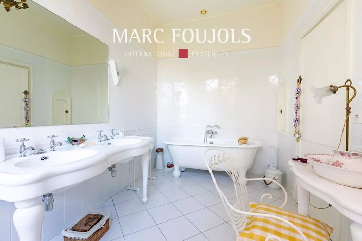 Image No.25-7 Bed House for sale