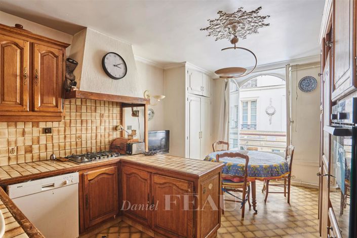 Image No.10-3 Bed Apartment for sale