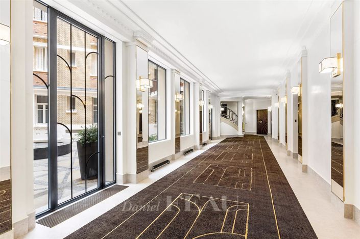 Image No.29-2 Bed Apartment for sale