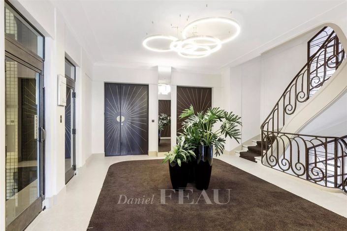 Image No.32-2 Bed Apartment for sale