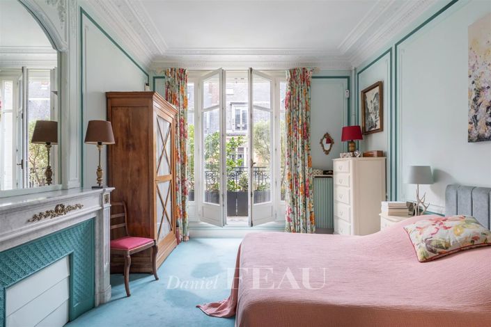 Image No.11-5 Bed Apartment for sale