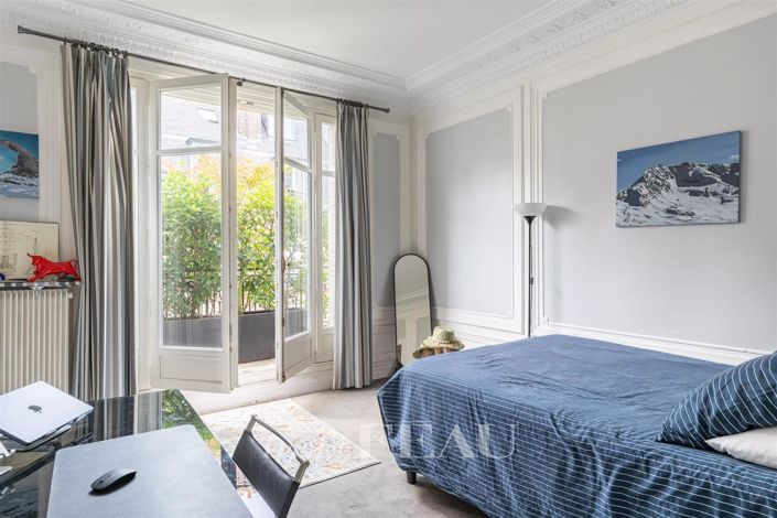 Image No.15-5 Bed Apartment for sale