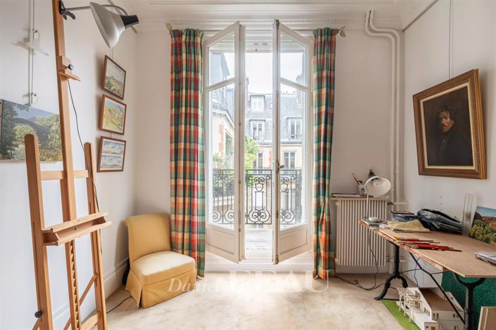 Image No.9-5 Bed Apartment for sale