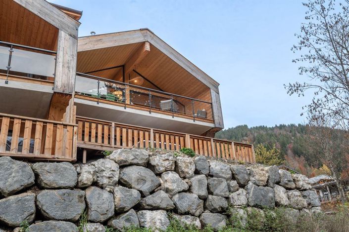 Image No.1-4 Bed House for sale