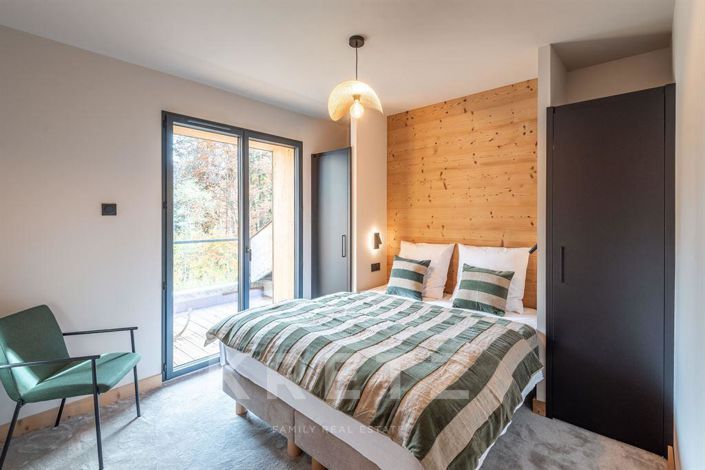 Image No.12-4 Bed House for sale