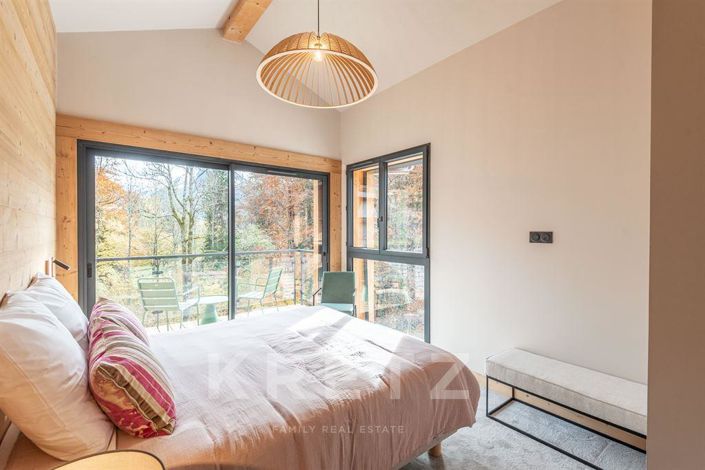 Image No.14-4 Bed House for sale