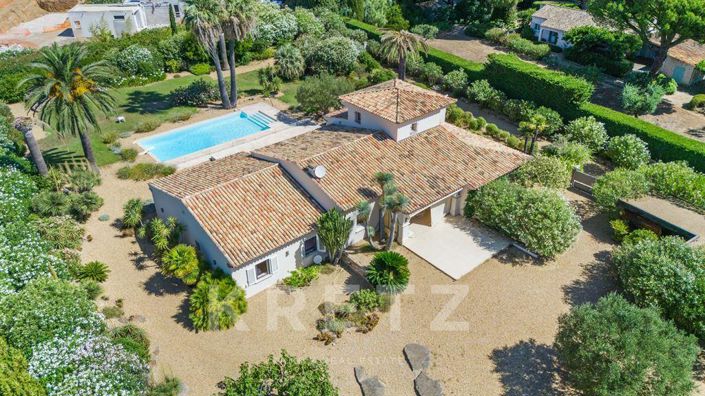 Image No.10-3 Bed House for sale