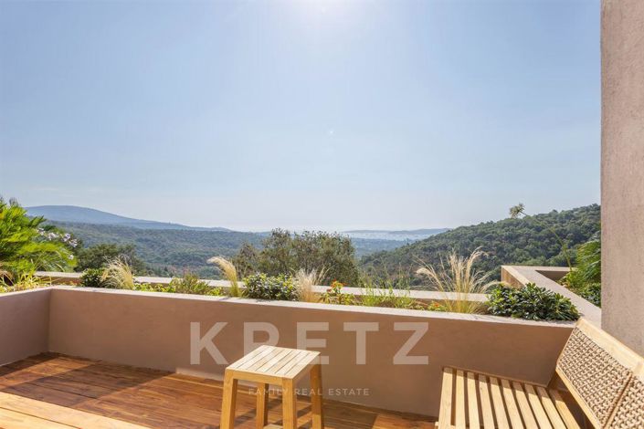 Image No.10-5 Bed House for sale