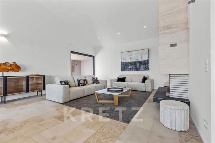 Image No.3-5 Bed House for sale