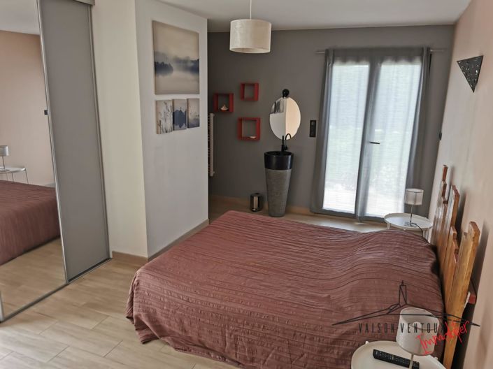 Image No.17-4 Bed House for sale