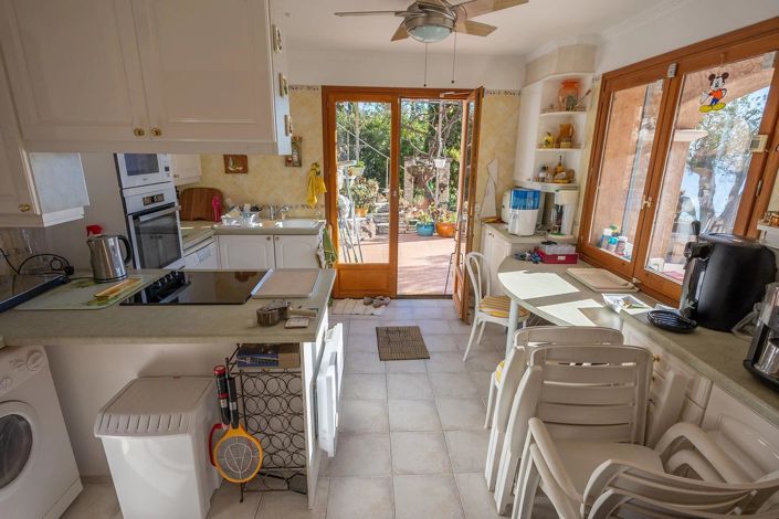 Image No.15-3 Bed House for sale