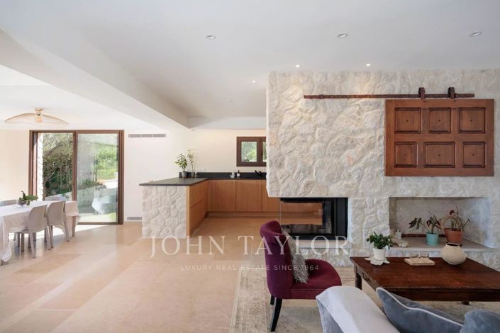 Image No.5-4 Bed House for sale