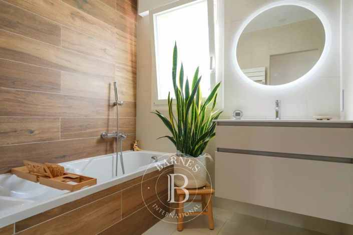 Image No.13-4 Bed Apartment for sale