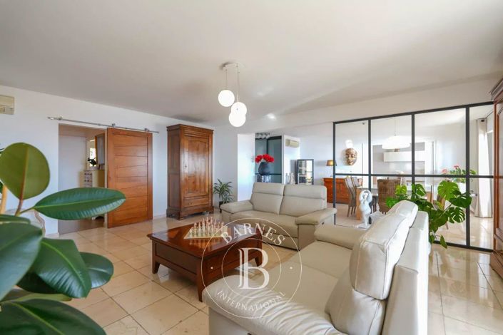 Image No.4-4 Bed Apartment for sale