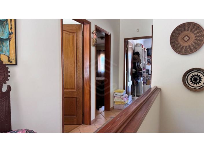 Image No.18-Maison de 4 chambres à vendre à Montenegro