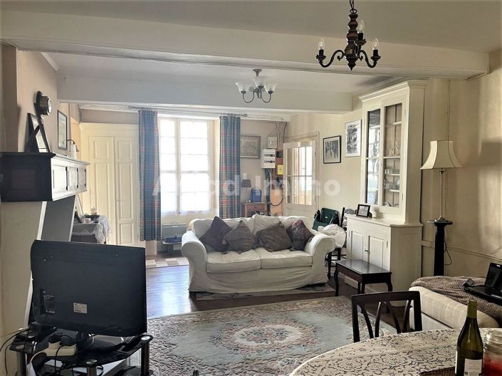 Image No.2-3 Bed House for sale