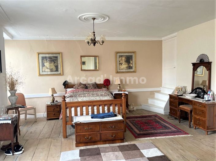 Image No.7-3 Bed House for sale