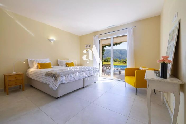 Image No.11-4 Bed House for sale