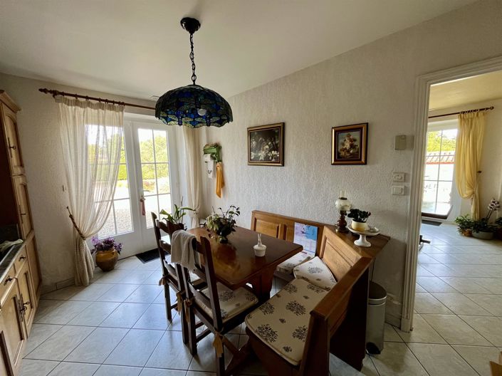 Image No.8-2 Bed House for sale