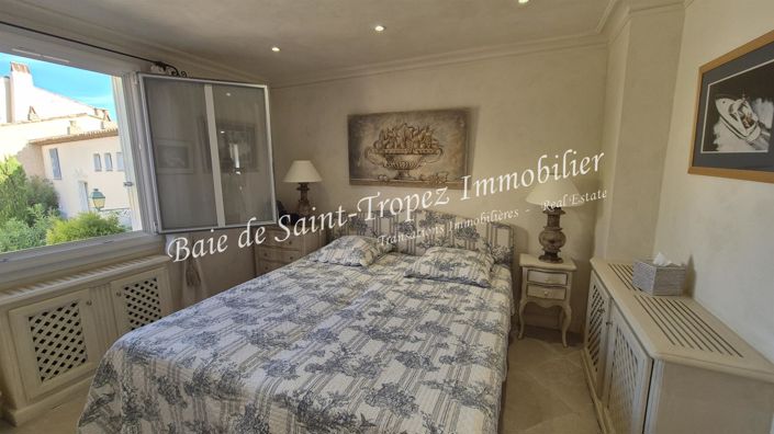 Image No.16-4 Bed House for sale