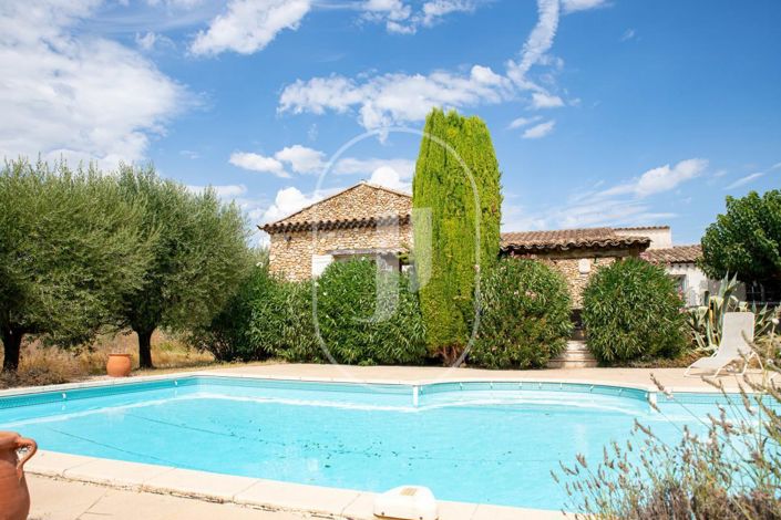 Image No.19-5 Bed House for sale