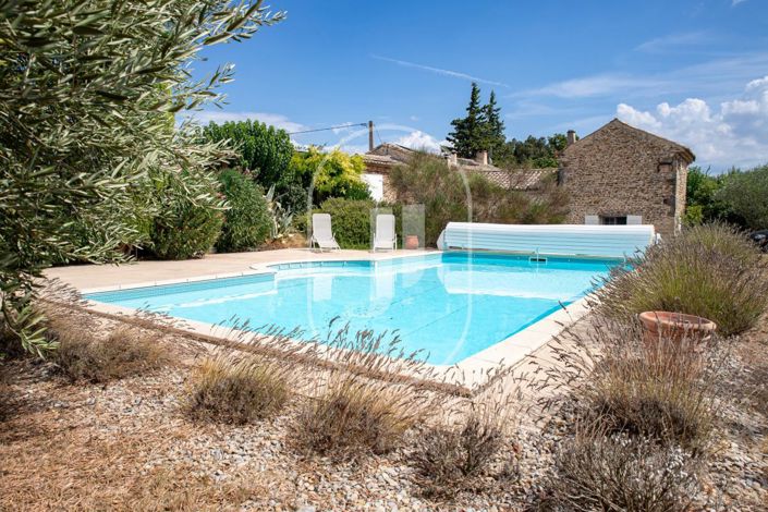 Image No.2-5 Bed House for sale