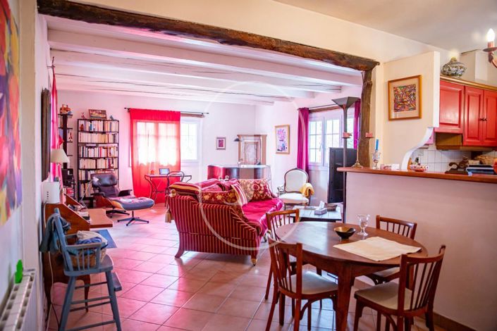 Image No.20-5 Bed House for sale