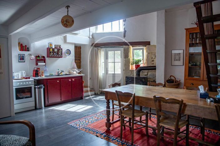 Image No.3-5 Bed House for sale