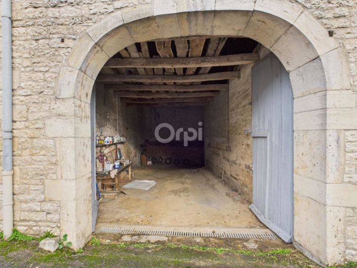 Image No.16-8 Bed House for sale