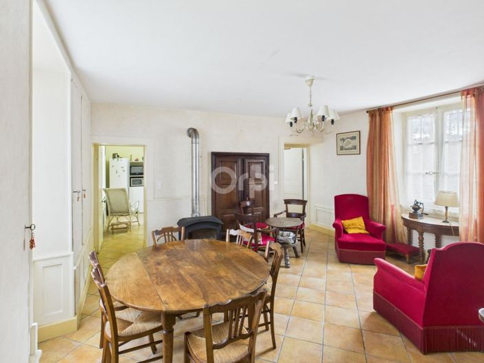 Image No.20-8 Bed House for sale