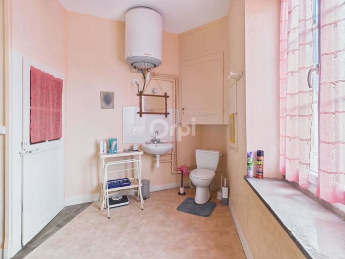 Image No.24-8 Bed House for sale