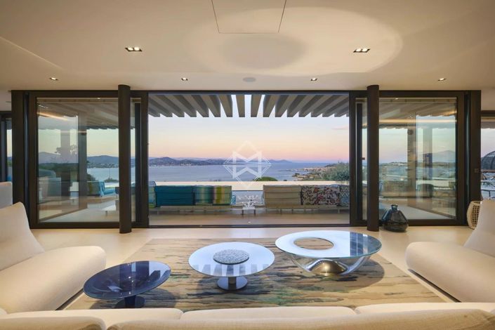 Image No.4-5 Bed House for sale