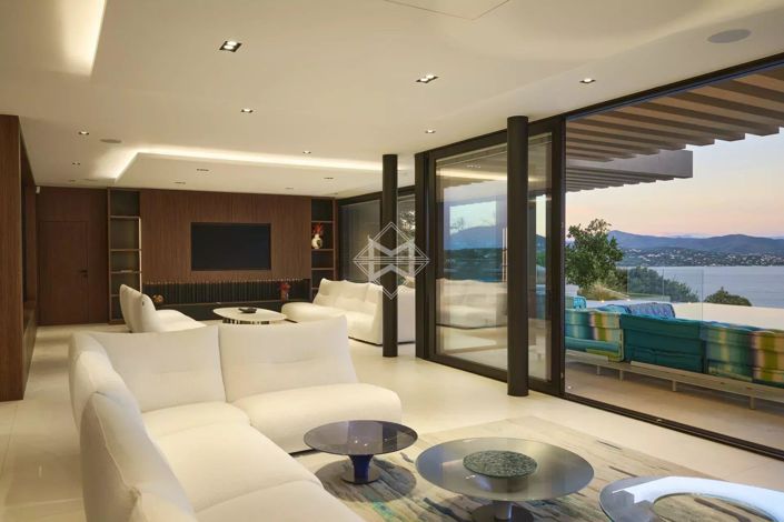 Image No.5-5 Bed House for sale