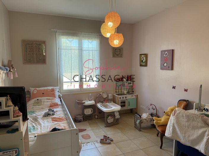 Image No.10-3 Bed House for sale