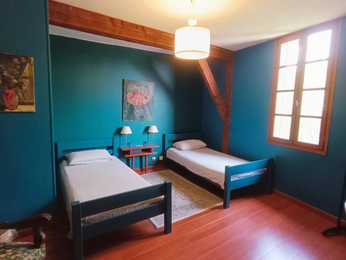 Image No.10-5 Bed House for sale