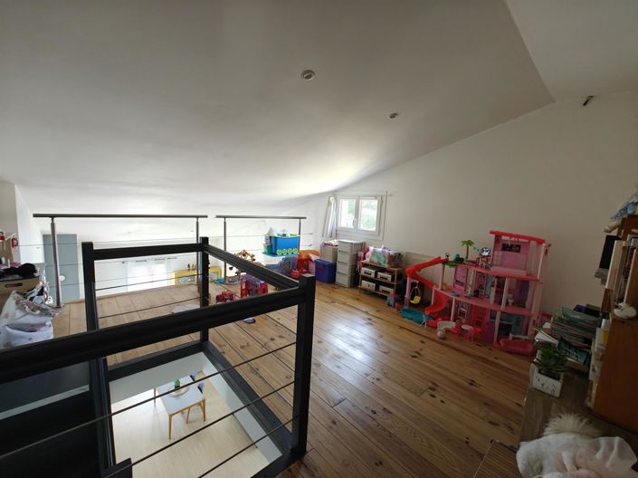 Image No.11-5 Bed House for sale