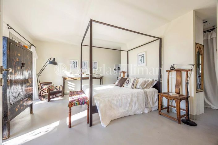 Image No.11-5 Bed House for sale