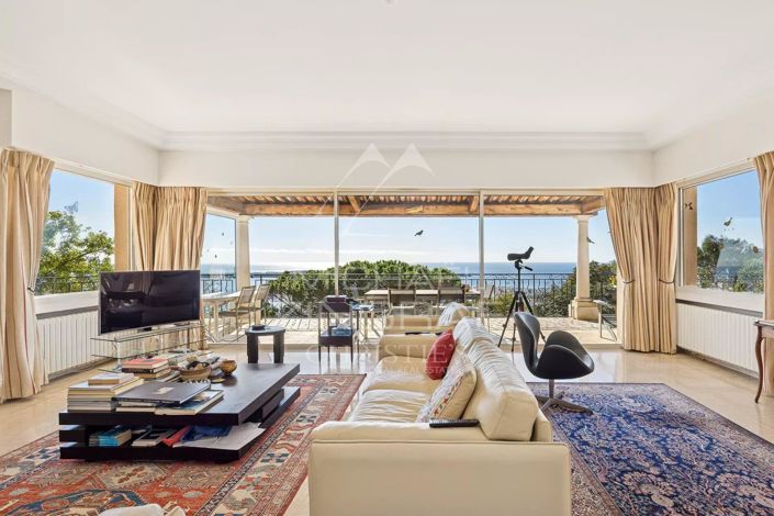 Image No.5-5 Bed House for sale